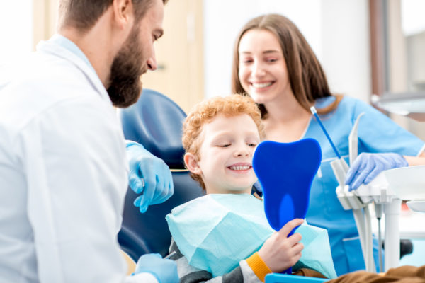 What Factors Influence A Dental Assistant Salary?